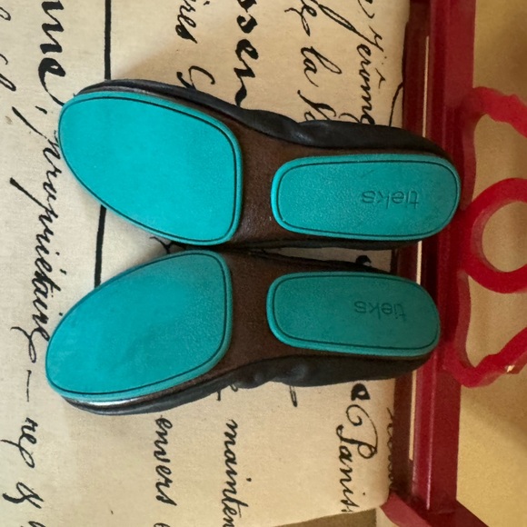 Tieks Black Leather Ballet Flats Size 9 - Picture 2 of 5